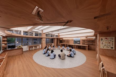 Qingshan Forest Junior High School Classroom