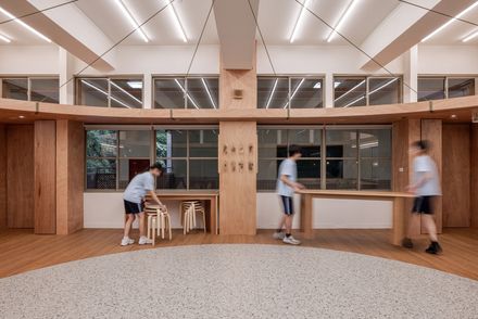 Qingshan Forest Junior High School Classroom