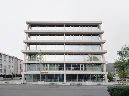 Raiffeisen Bank, Savosa