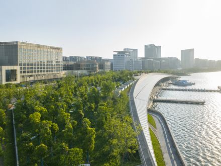 Pier One Dishui Lake