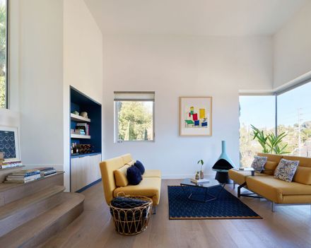 Ivan Hill Adu Residence