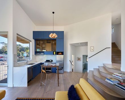 Ivan Hill Adu Residence