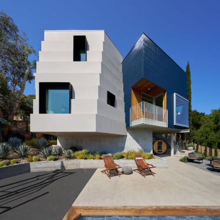 Ivan Hill Adu Residence
