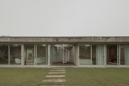 Clausura House