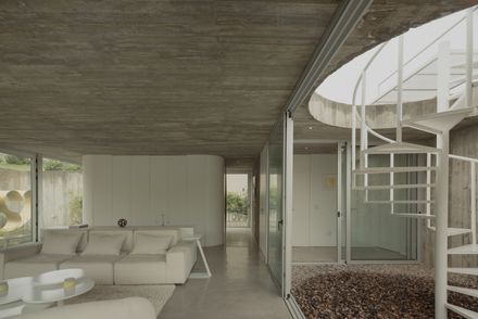 Clausura House