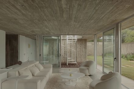 Clausura House