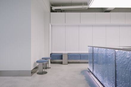 Demer Busan Station Store