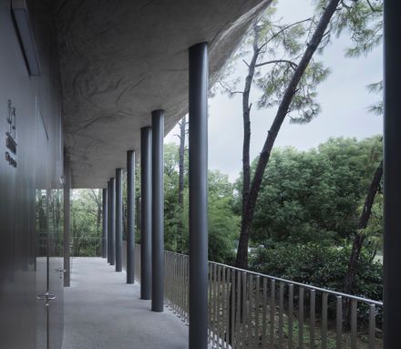 Public Restroom Of Nanjing Sifang Art Lake District