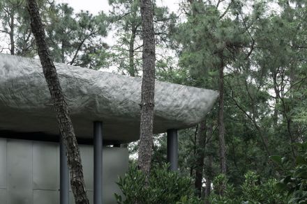 Public Restroom Of Nanjing Sifang Art Lake District