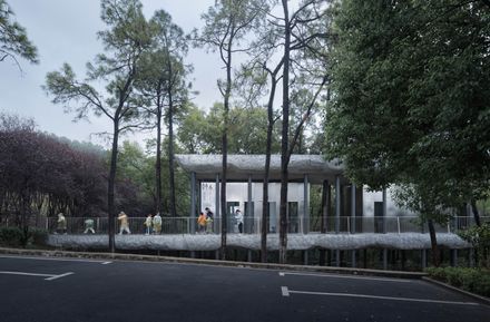 Public Restroom Of Nanjing Sifang Art Lake District