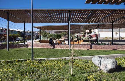 Parque Esmeralda: Community Garden Project