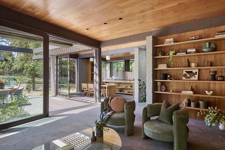 Eaglemont House