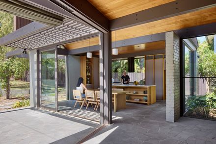 Eaglemont House