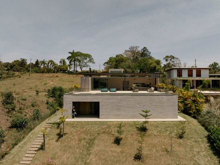 JL Dam House