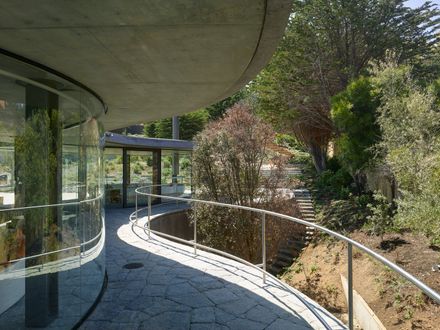 “S” House