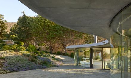 “S” House