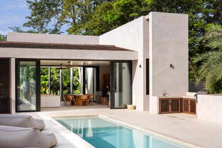 Six Courtyards House