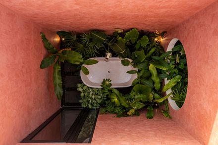 Six Courtyards House