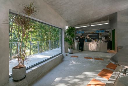 Su Dongpo’s Pleasures At Banhu Ridge