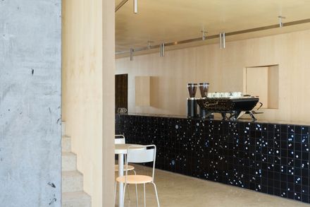 Koffiqa Coffee Shop
