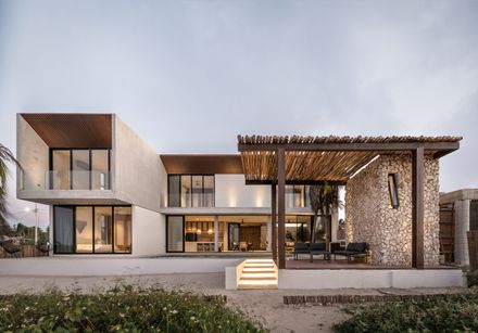 Tunich House