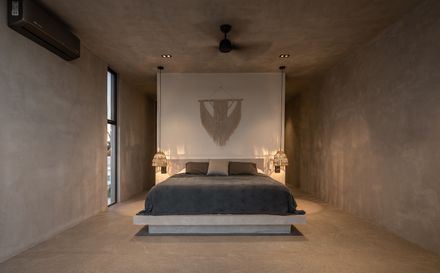 Tunich House