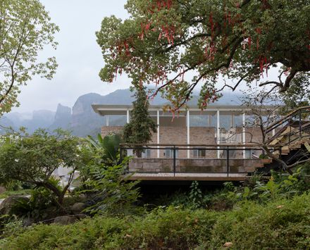 Qingyi Lodge