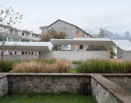 Qingyi Lodge