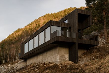 18-07 Holiday Home