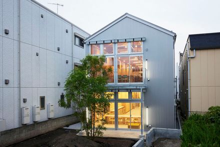 Uchida Shoten New Head Office