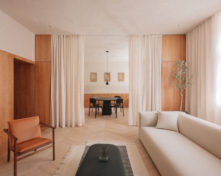 Treehouse Apartment