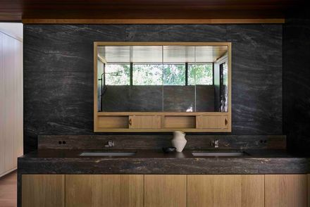 Glass Ridge House