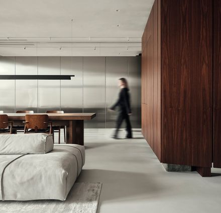 V8 Apartment