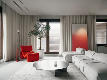 V8 Apartment