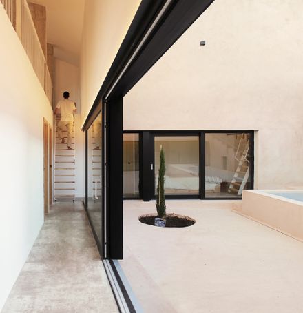 Emptied House – Seasonal Refuge In Soto De Sepúlveda, Segovia