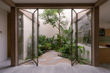 Paseo House Of Cantera