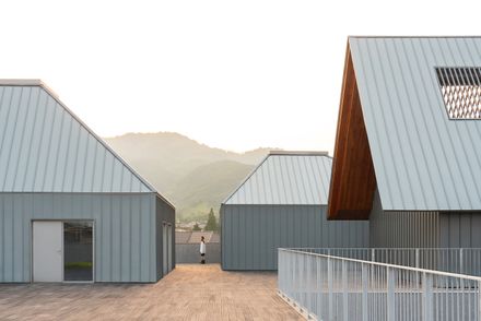 7Hills Yard - Hillstation Brand Center