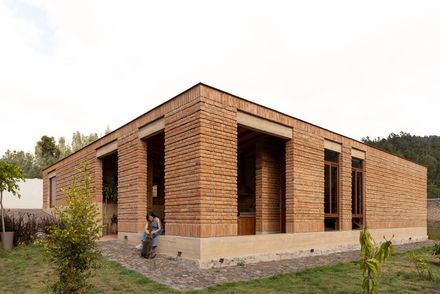 Arupo House