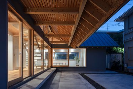 Folded Roof House