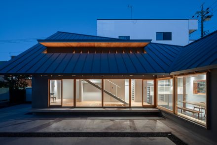 Folded Roof House