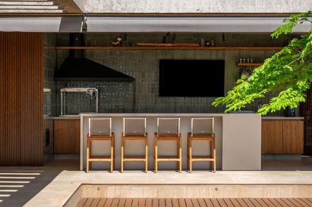 Swing House