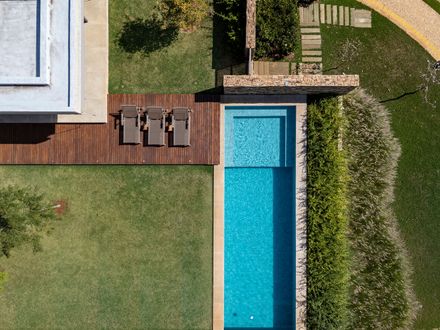 Swing House