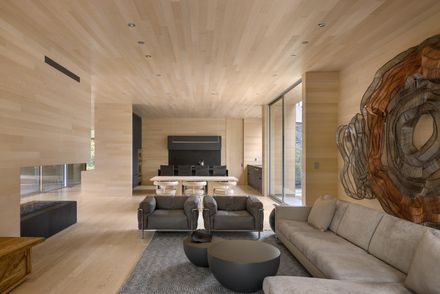 Lakeside Residence