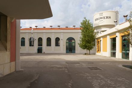 Transformation Of The Former Military Maintenance Power Plant Into The Browers Beato Microbrewery And Restaurant