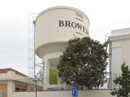 Transformation Of The Former Military Maintenance Power Plant Into The Browers Beato Microbrewery And Restaurant
