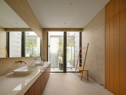 Axis Of Growth House