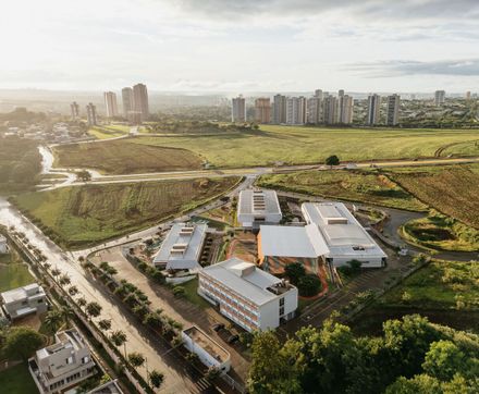 Pequeno Príncipe School Court