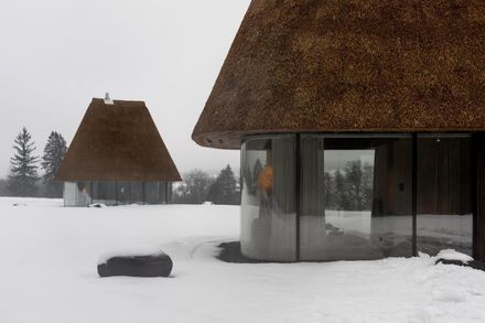 Under The Reed Roof Guesthouses