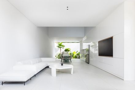 F10 House