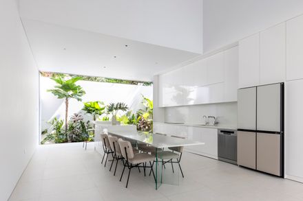 F10 House
